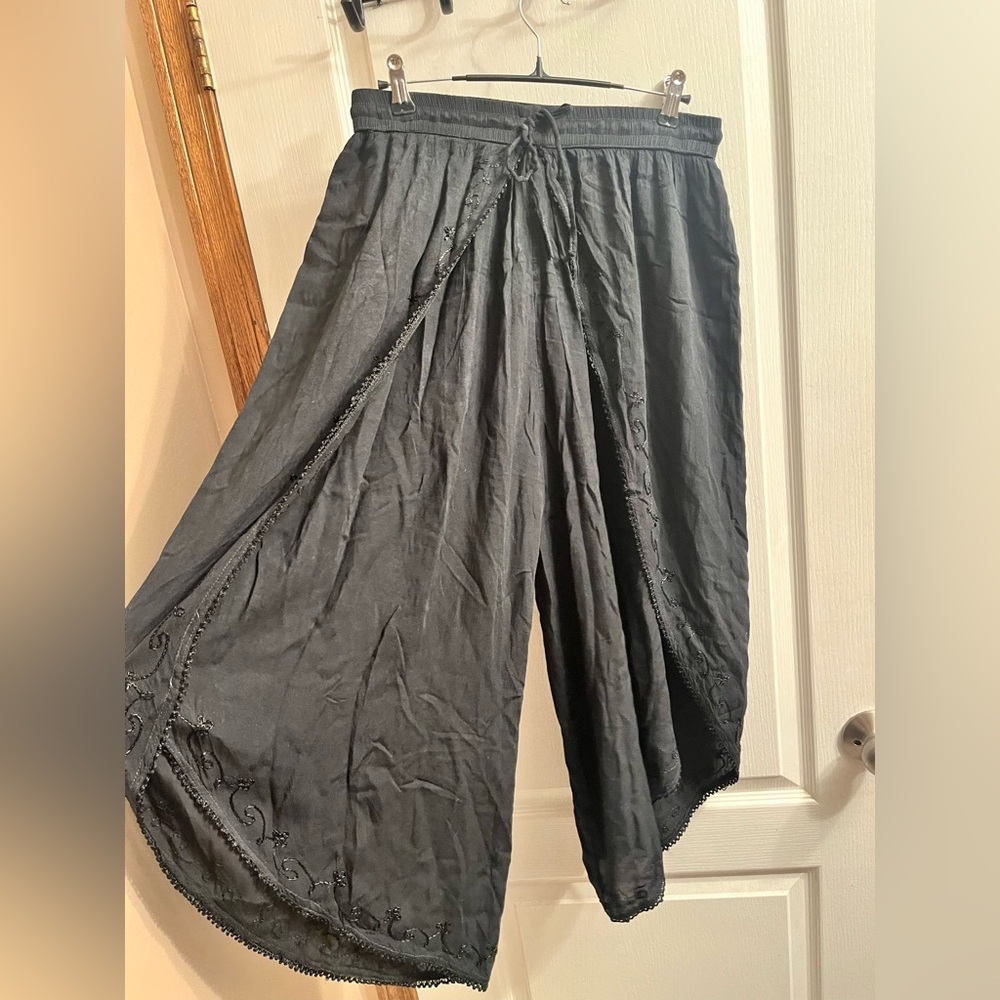 Black Palazzo Wide-Leg Embroidered Pants One-Size